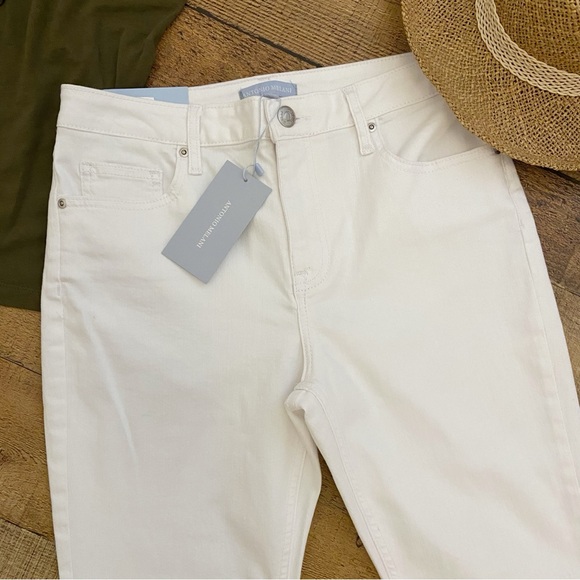ANTONIO MELANI ⭐️NWT Mid-Rise Flared White Jeans GREAT STRETCH - Picture 4 of 12
